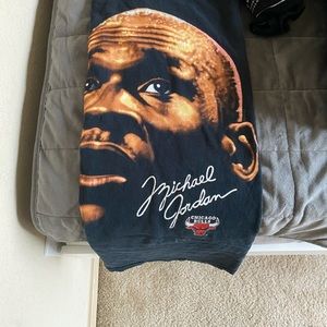 Basketball tee (m) Michael Jordan face print
